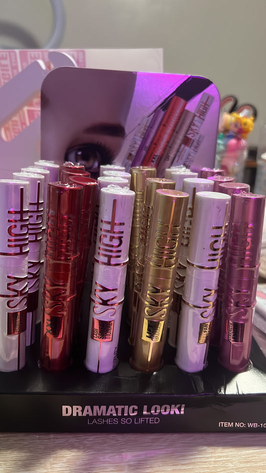 Volume black mascara