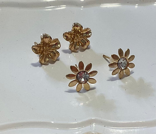 2pk flower studs